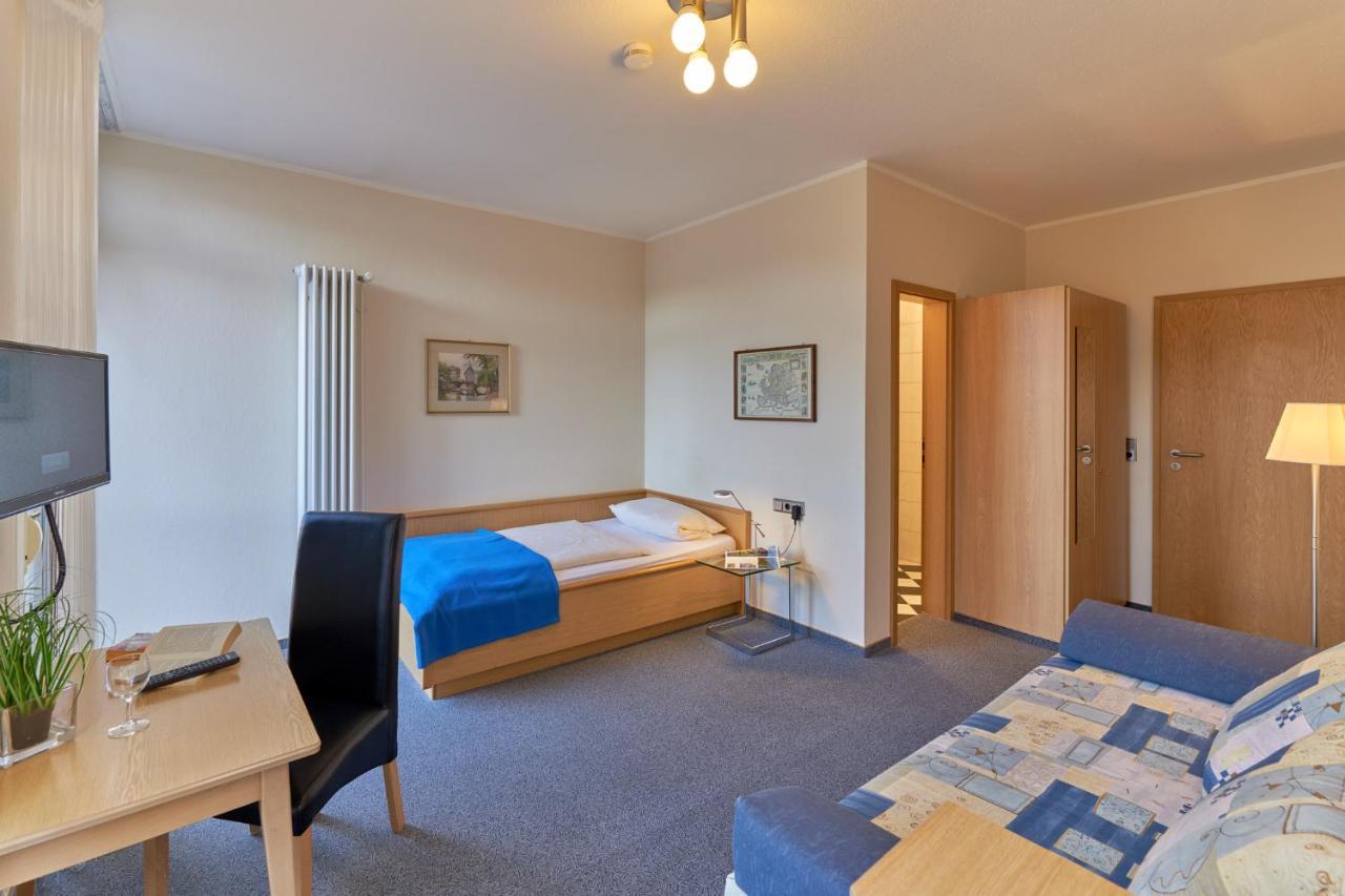 Hotel Garni Am Goetheplatz Bad Münster am Stein-Ebernburg Extérieur photo