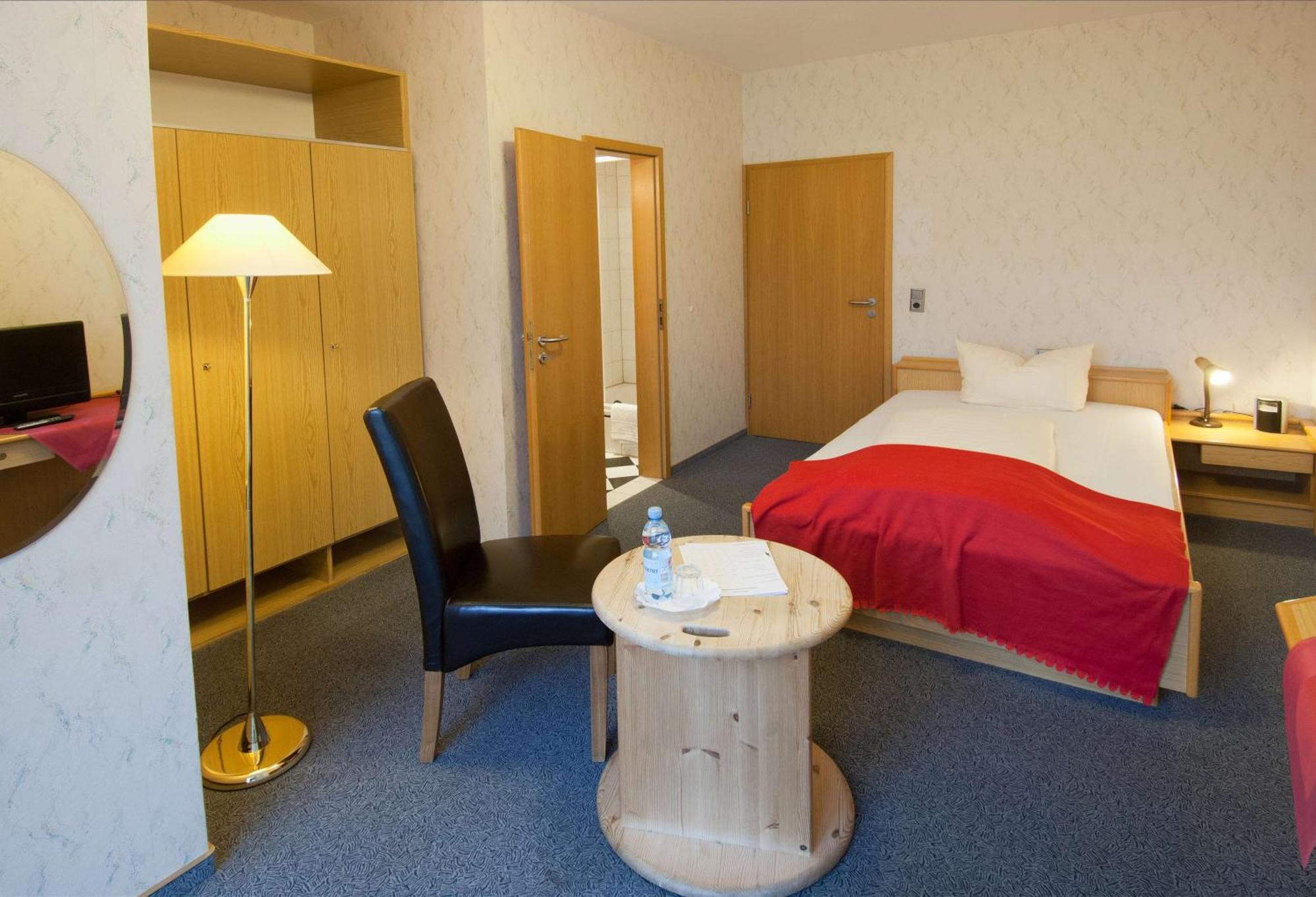 Hotel Garni Am Goetheplatz Bad Münster am Stein-Ebernburg Chambre photo