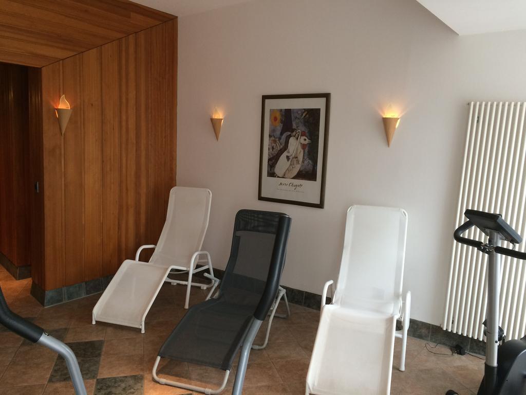 Hotel Garni Am Goetheplatz Bad Münster am Stein-Ebernburg Extérieur photo