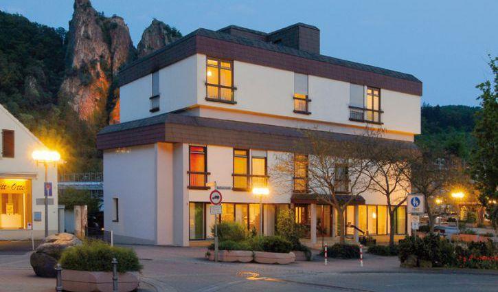Hotel Garni Am Goetheplatz Bad Münster am Stein-Ebernburg Extérieur photo