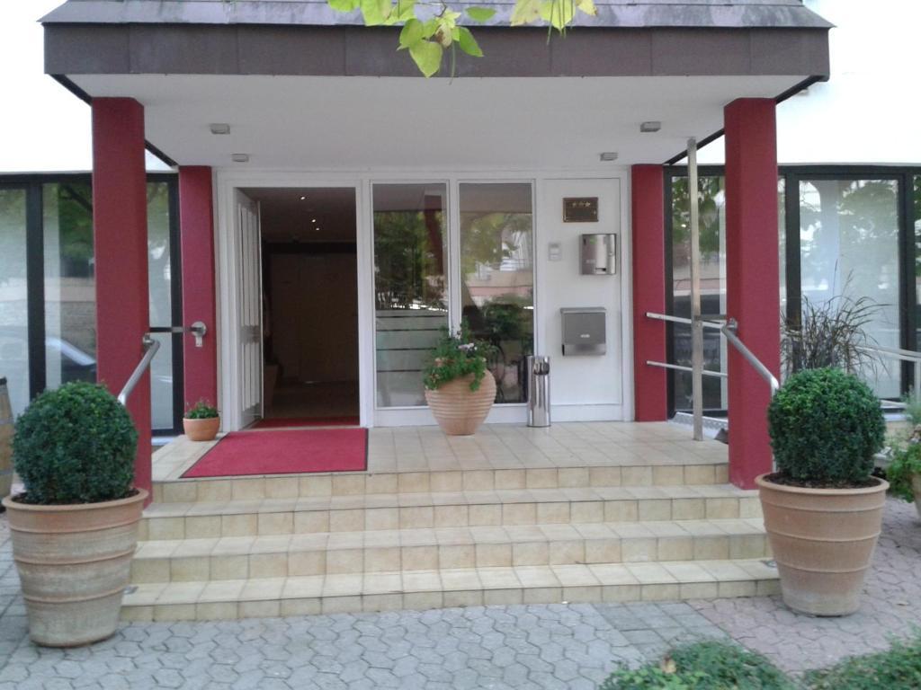 Hotel Garni Am Goetheplatz Bad Münster am Stein-Ebernburg Extérieur photo